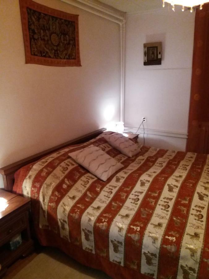 Chambres D'Hotes Chez Pierrot Et Flo Vugelles-La Mothe Exteriör bild